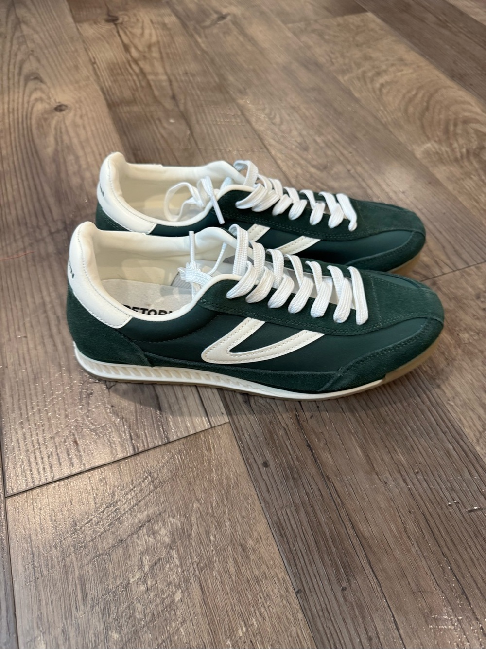 Women’s Green & White Retro Runner Sneakers